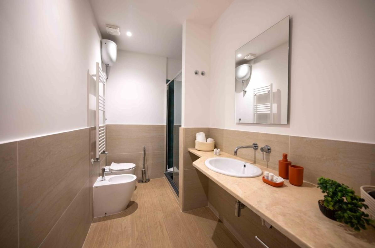 Exclusive In The Centre Of 103 * Rom