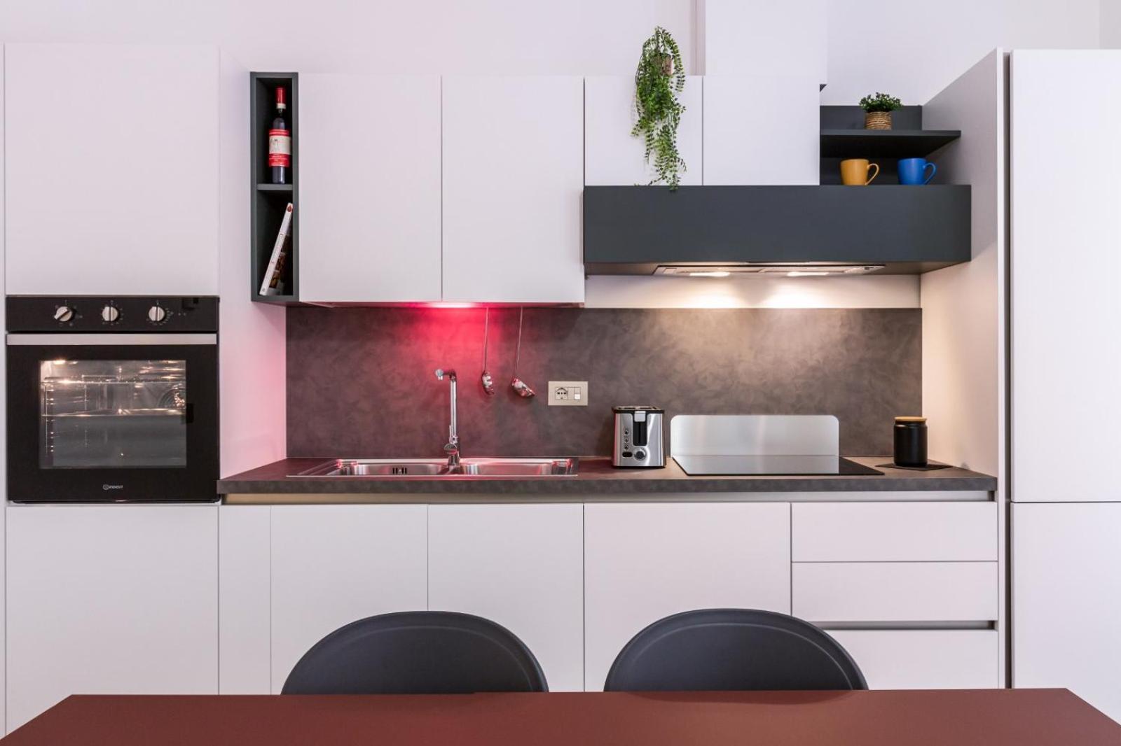 Exclusive In The Centre Of 103 Apartment Rom